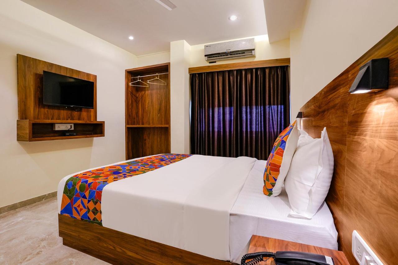 Fabhotel Antlers Bombay Exterior foto
